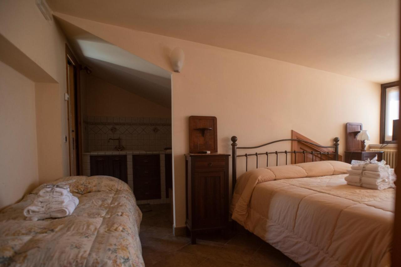 La Ginestra Hotell Castel San Lorenzo Eksteriør bilde